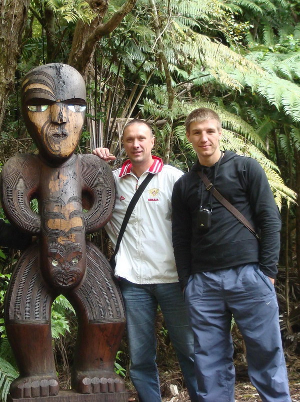 2010 01 09 - Дмитрий Пирог 05 (Новая зеландия с тренером).jpg